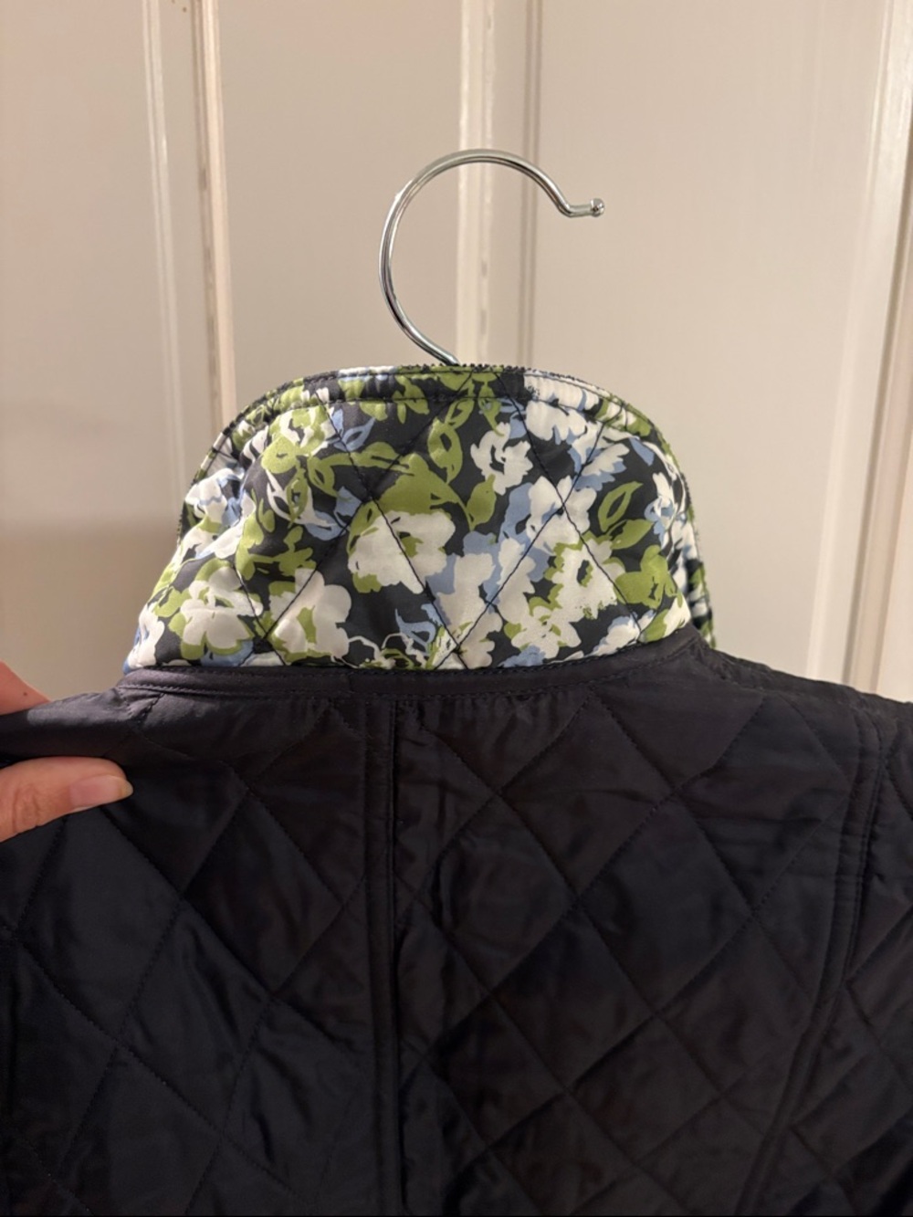 Barbour Navy Quilted Jacket with Floral Lining - Picture 4 of 4